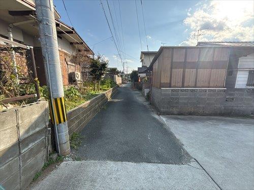 前面道路（1）令和7年12月撮影