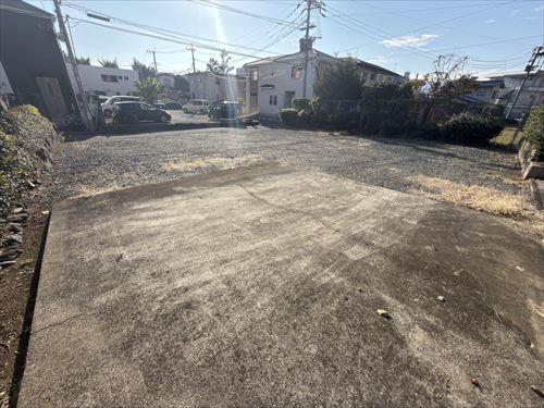 敷地内（東側部分から撮影）