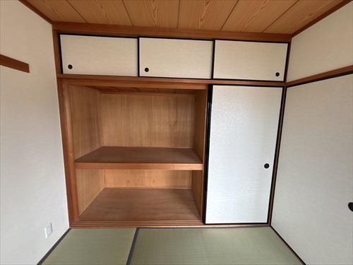 和室　収納