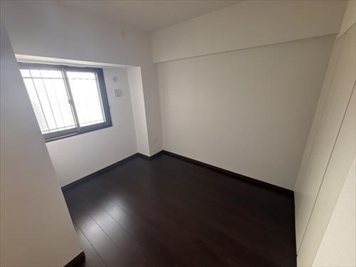 北側洋室約５帖