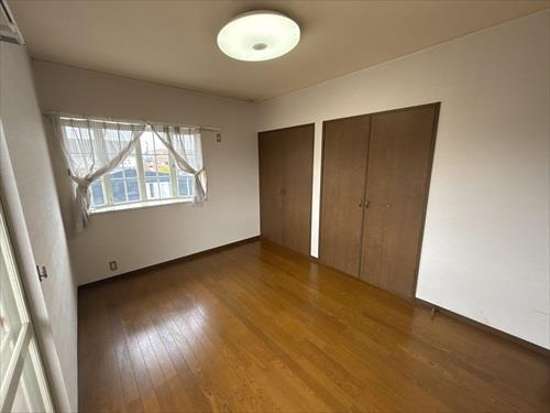 二階北東側洋室