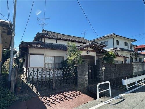 外観写真２【撮影年月：2025年10月】