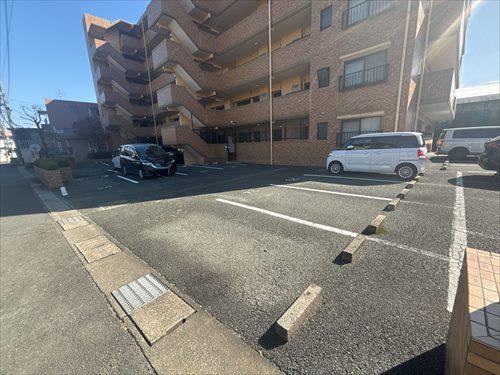 駐車場（1）
