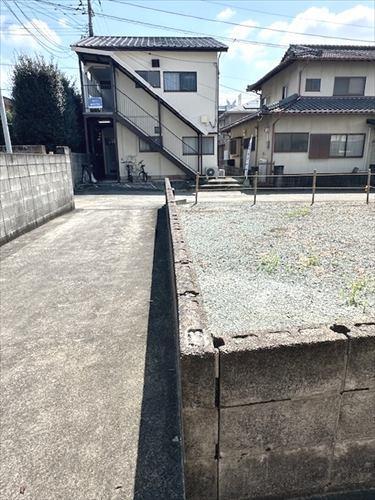 北側境界線付近（西側から）