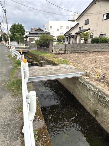 水路（西側から）※2025年11月撮影