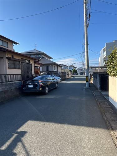 前面道路④　撮影日：2025年12月