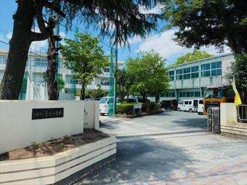 熊本市立壺川小学校（1050m）