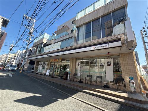 ファミリーマート上乃裏通り店まで徒歩2分