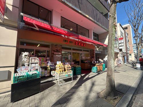 スーパーイワサキACE並木坂店徒歩4分