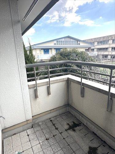 ２階　バルコニー