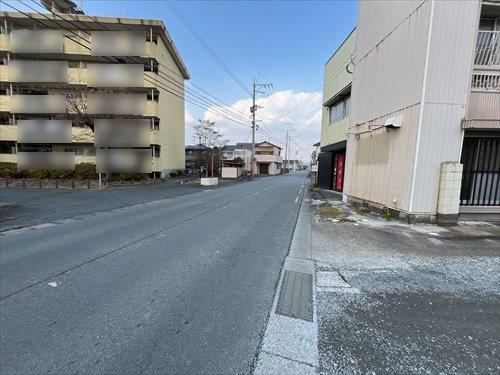 前面道路（南側から撮影）