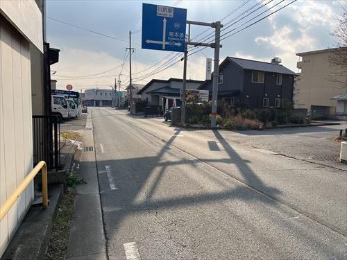 前面道路（北側から撮影）