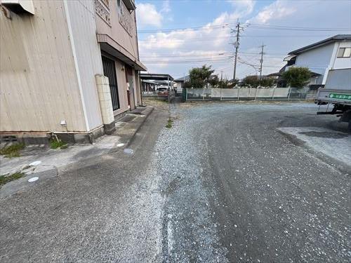 水路（暗渠）部分（西側から撮影）