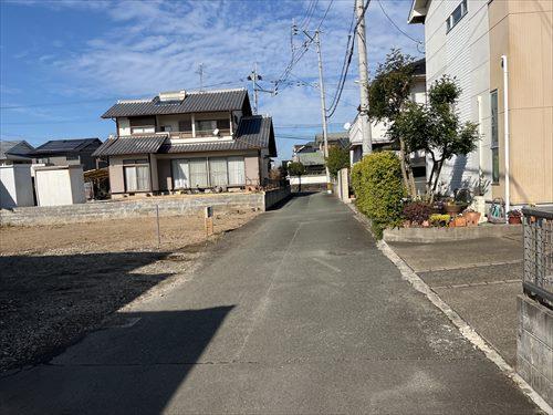 前面道路南側　撮影日：令和8年1月