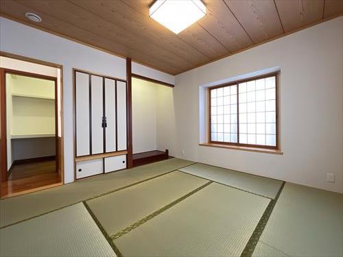 東側和室