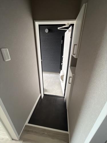 玄関（101号室）