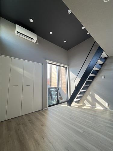 室内（101号室）