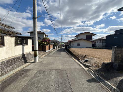 北側前面道路②