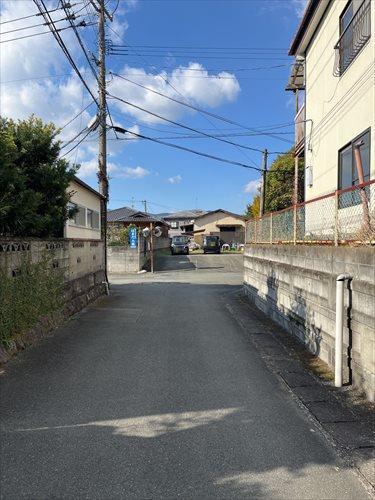 南側前面道路 1（2026年2月撮影）