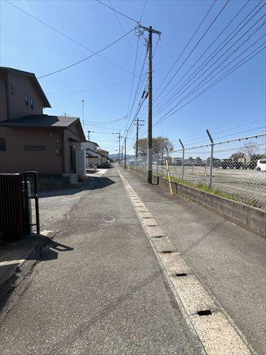 前面道路③　令和8年3月撮影