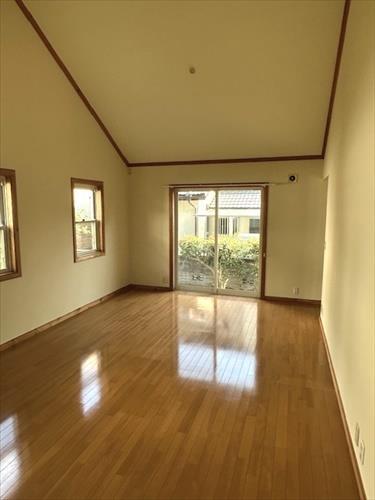 室内写真東側（北⇒南）