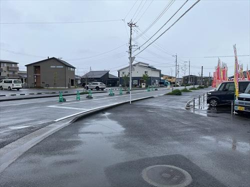 南西側歩道