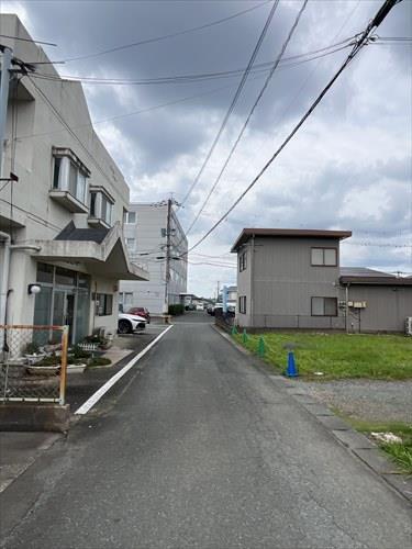 北東側道路