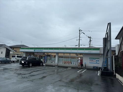 ファミリーマート永江団地　280ｍ