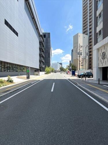 北西側道路