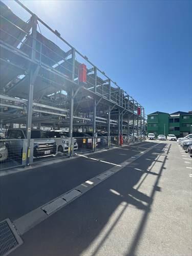 機械式駐車場　撮影日：2026年７月