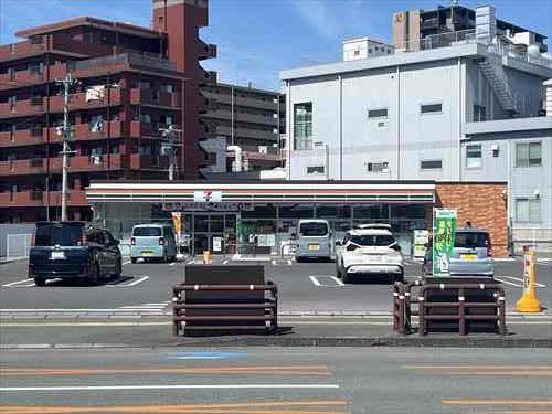 セブンイレブン上熊本２丁目店まで250ｍ