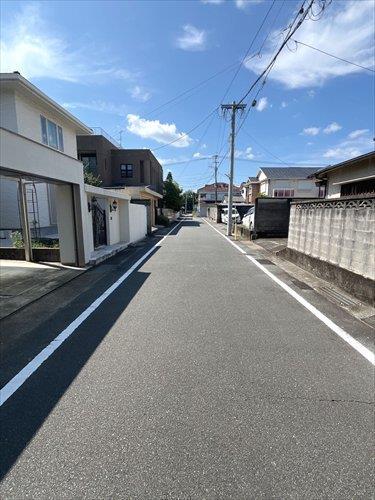 北東側道路２