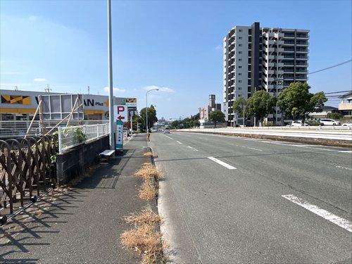 西側道路　北から