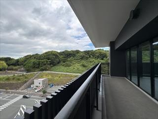 北西側バルコニー（2026年9月撮影）