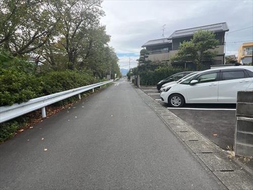 南西側道路