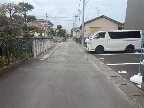 北西側道路