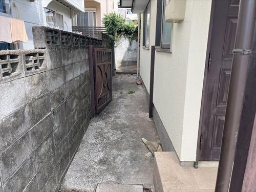 敷地内西側部分