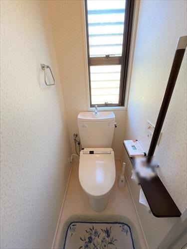 １階　トイレ-2
