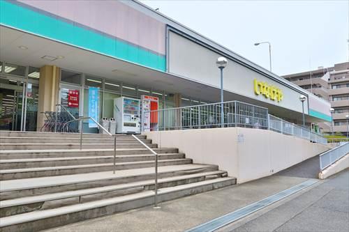 いなげや横浜西が岡店まで820m