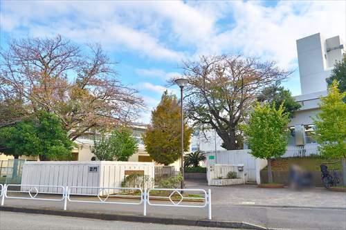 横浜市立小坪小学校まで630m