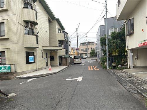 外観+北東側道路