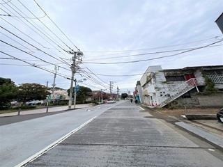 前面道路（北東側から撮影）