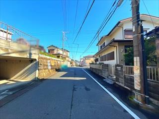 北西側前面道路