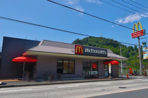 マクドナルド環状4号線上郷店650ｍ