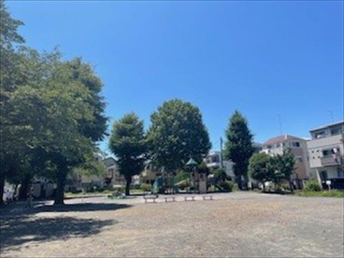 池ノ上公園まで350ｍ