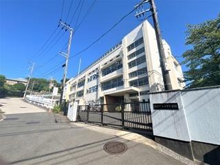 横浜市立日下小学校 横浜市立日下小学校