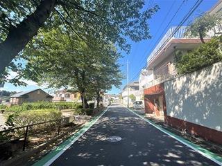 前面道路 南東側から 前面道路 南東側から