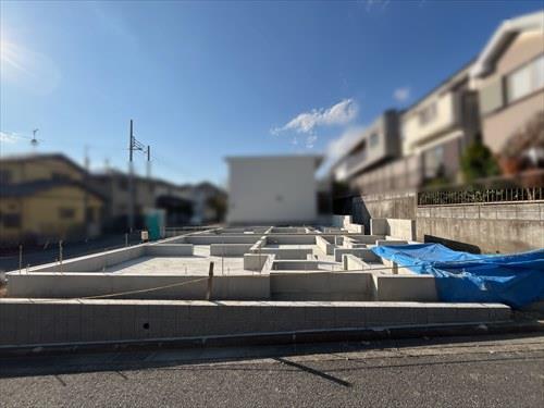 現地・手前（2025年11月撮影）