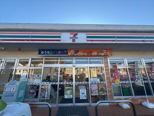 セブンイレブン横浜深谷町店まで670m