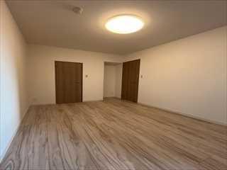 洋室1（約6.2帖）［2］